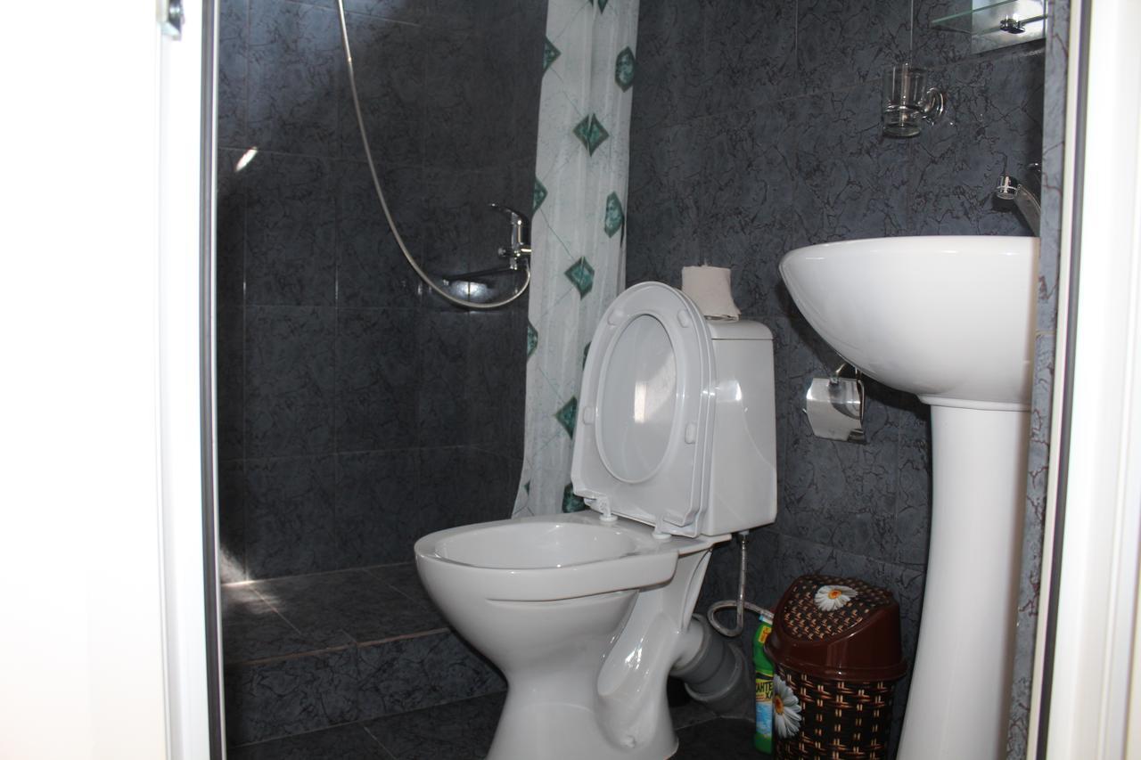 Guest House U Aleny Gagra Exterior photo